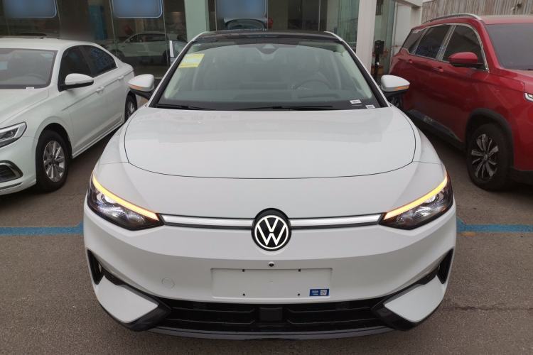 Used Volkswagen ID.7 VIZZION 2024 AIR model

