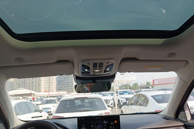 Used Wey VV6 2021 2.0T Two-Wheel Drive Smart Plus