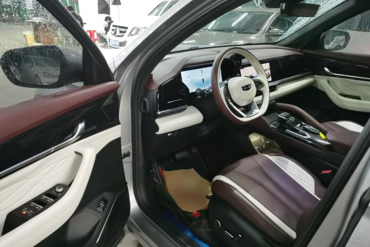 Used Geely Auto Monjaro L 2024 2.0TD High-Power Automatic Two-Wheel Drive Yunqi Version
