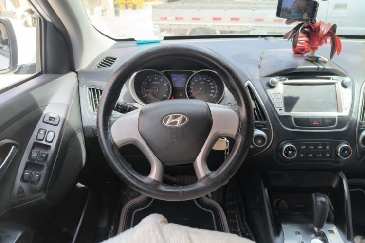 Used Hyundai ix35 2015 2.0L Automatic 2WD Comfort Edition China IV Standard