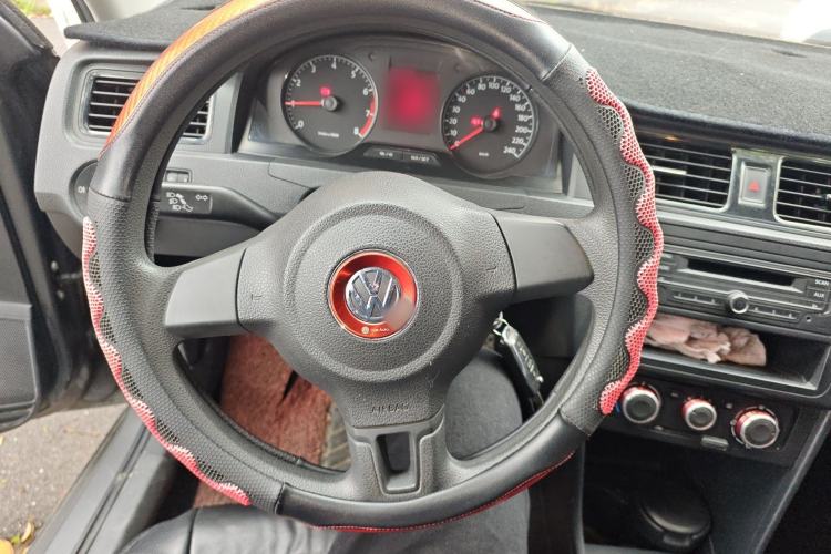 Used Volkswagen Santana 2013 1.6L Manual Fashion Edition Steering Wheel