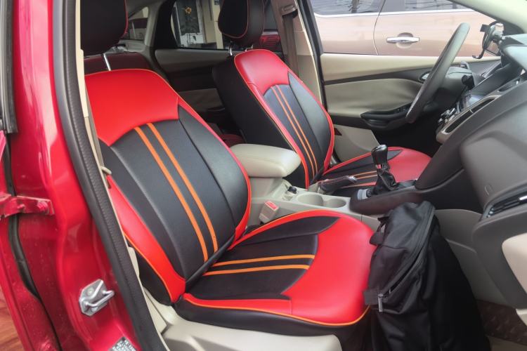 Used Ford Focus 2012 Sedan 1.6L Manual Comfort Model Right Front Seat