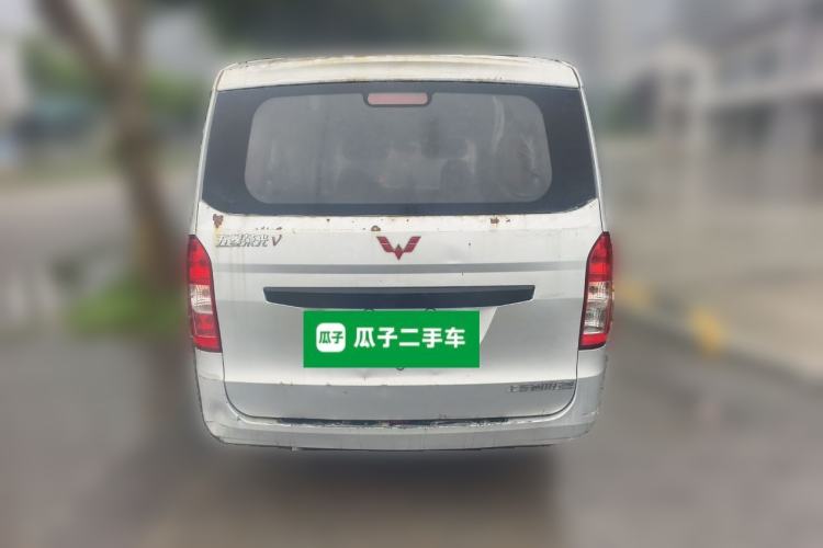 Used Wuling Rongguang V 2016 1.5L Practical Version Rear