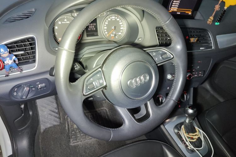 Used Audi Q3 2015 30 TFSI Comfort Model
