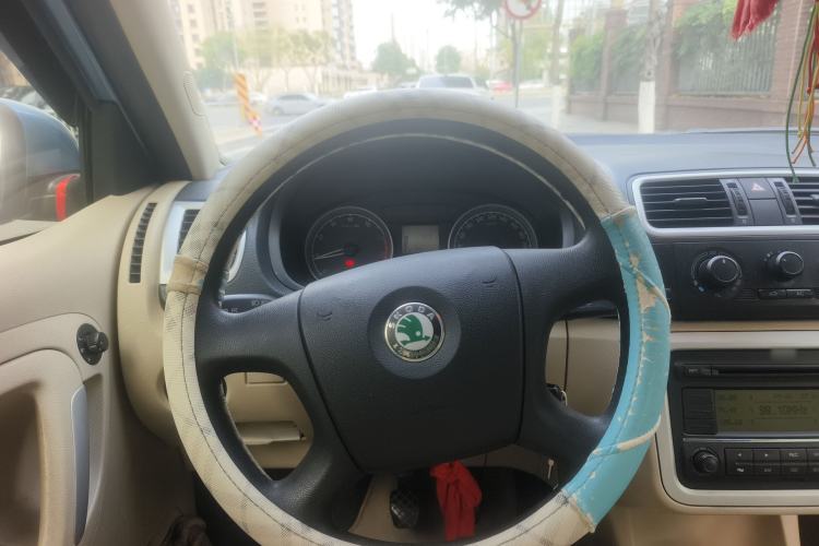 Used Skoda Fabia 2011 1.4L Manual Crystal Edition