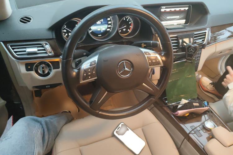 Used Mercedes-Benz E-Class 2014 E 260 L
