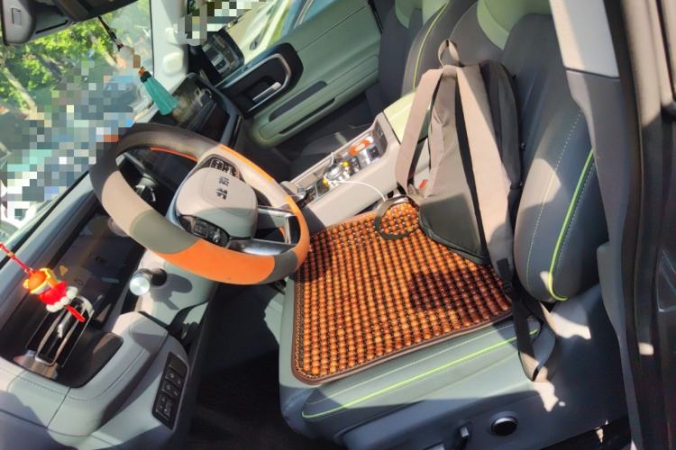 Used BAIC Off-Road BJ40 2024 2.0T All-New Urban Hunter Edition Chivalrous Style Left Front Seat