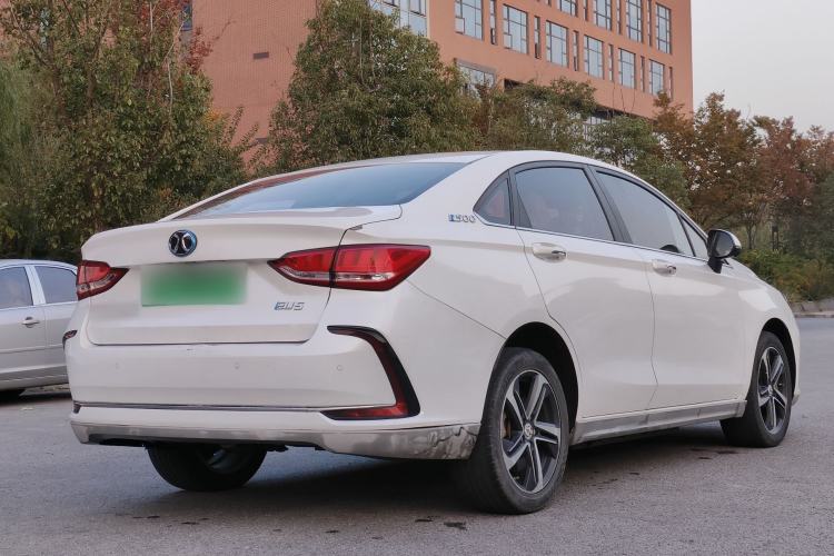 Used BAIC Beijing EU5 2018 R500 Smart Wind Edition