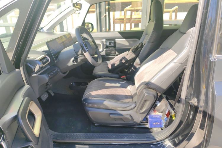 Used Baojun KiWi EV 2023 DJI Edition Lithium Iron Phosphate Left Front Seat