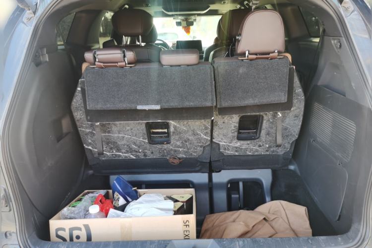 Used Toyota Granvia 2022 2.5L Hybrid Flagship Edition
