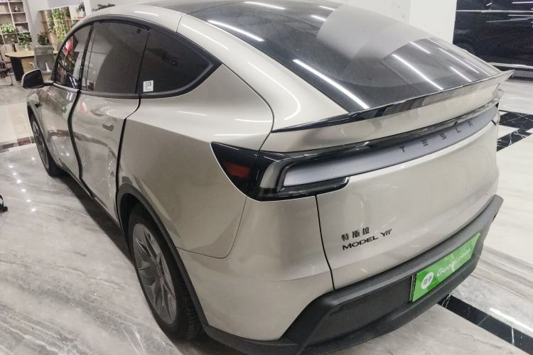 Used Tesla Model Y L 2025 Model Long-Range All-Wheel-Drive Version