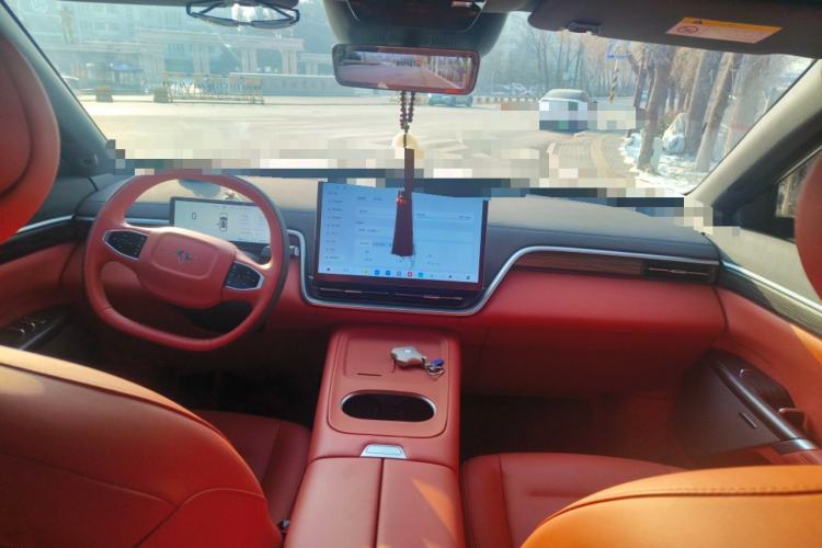 Used Dongfeng eπ eπ008 2024 210Max Range-Extended Version 6 Seats
