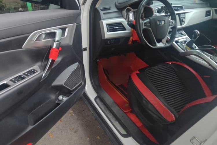 Used Geely Auto Emgrand X7 Sport 2016 2.0L Manual ZhiShang Version
