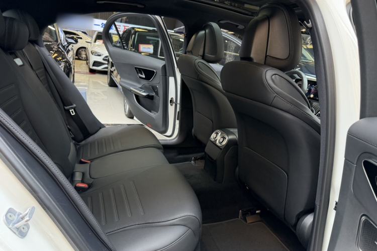 Used Mercedes-Benz C-Class 2024 Restyled C 260 L Sport Edition Interior 10