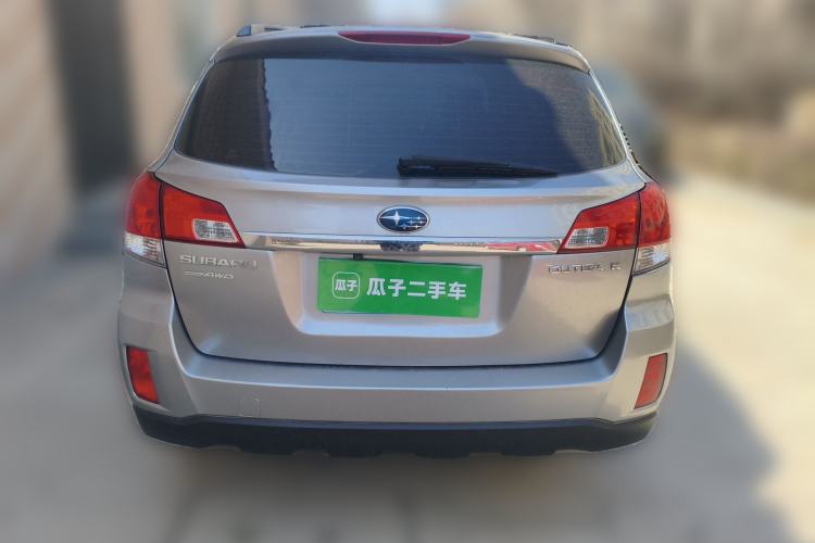 Used Subaru Outback 2011 2.5i Luxury Edition Rear