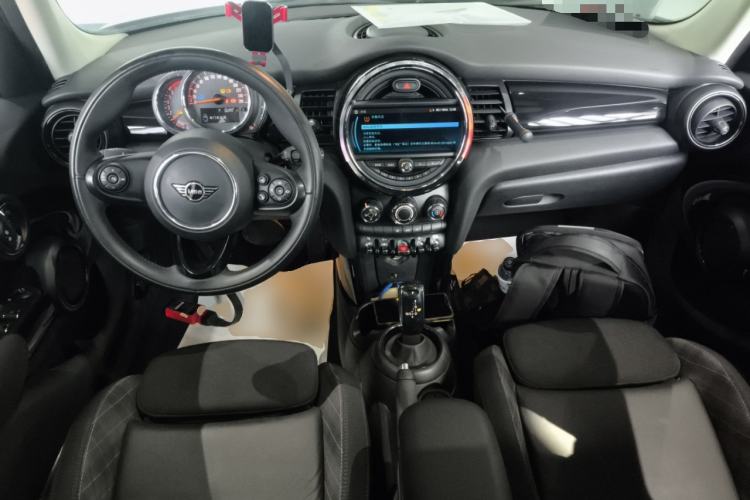 Used MINI MINI 2018 1.5T COOPER Classic Edition Five-Door Version