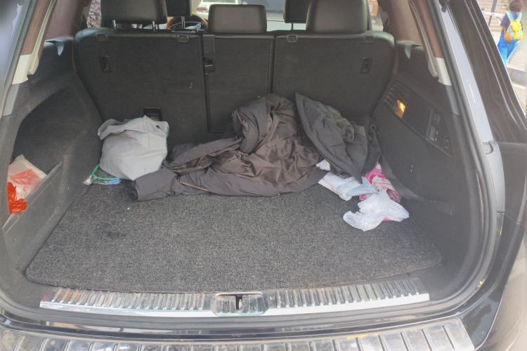 Used Volkswagen Touareg 2011 3.0 TDI Diesel Comfort Version Trunk