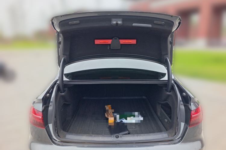 Used Audi A4L 2020 40 TFSI Fashionable and Elegant Model