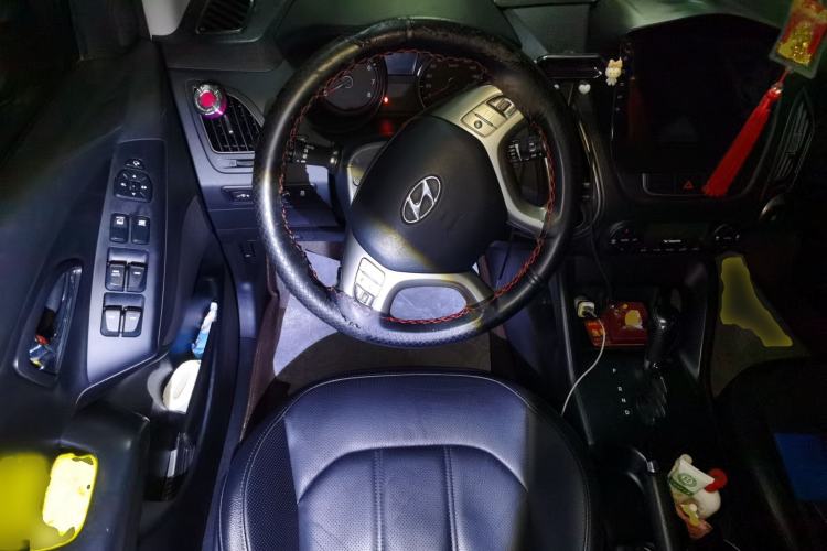 Used Hyundai ix35 2013 2.0L Automatic Two-Wheel Drive Smart GLS China IV Standard