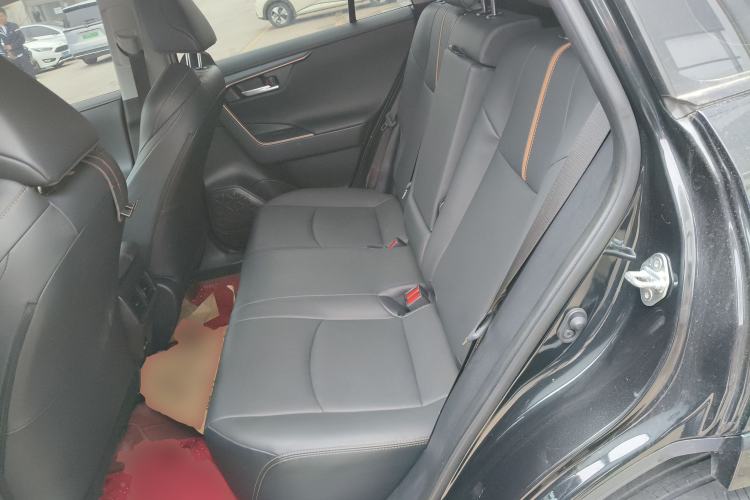 Used Toyota Wildlander 2024 2.0L CVT Two-Wheel Drive Urban Edition
