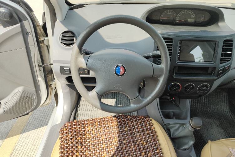 Used Geely Auto Diamond 2013 1.5L Manual Entry-Level Model
