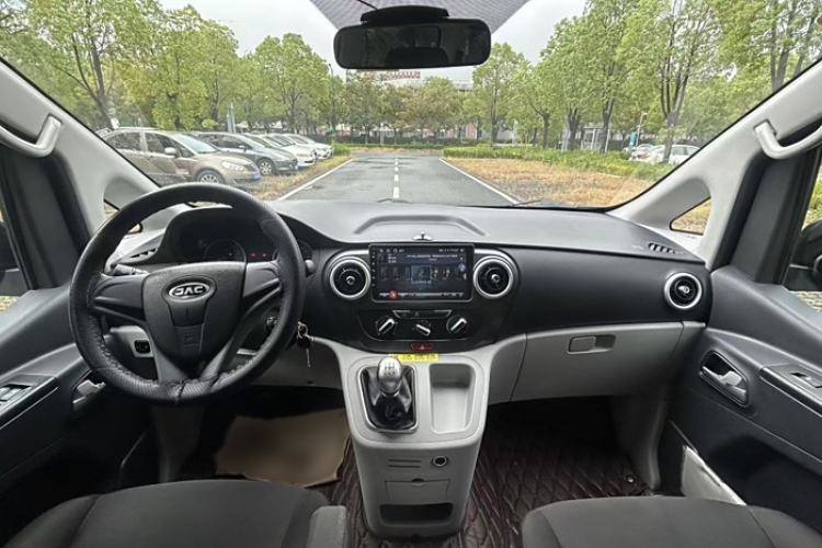 Used JAC Refine M3 2023 1.8L 7/8-Seater Comfort Edition
