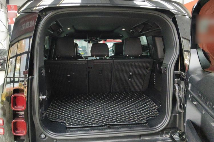 Used Land Rover Defender 2023 Facelift 110 3.0T P400 X-DYNAMIC HSE