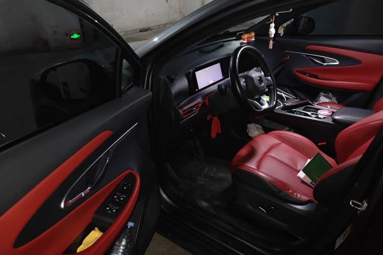 Used Changan UNI-T 2020 1.5T Prestige Version
