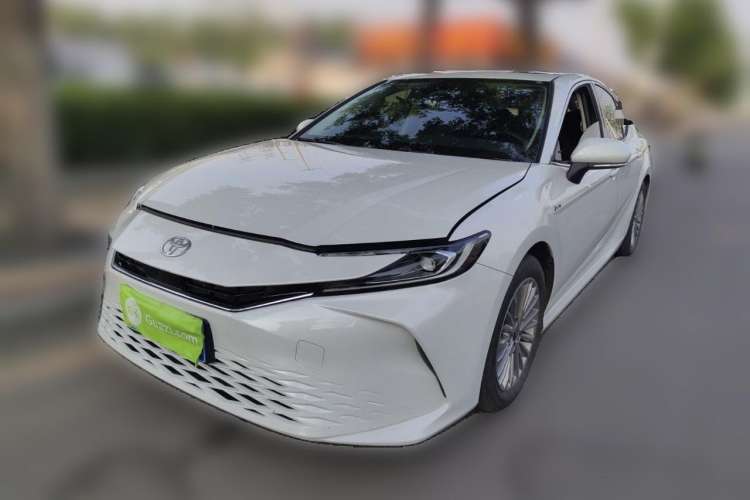 Used Toyota Camry 2024 Dual-Motor 2.0 HE Elite Edition