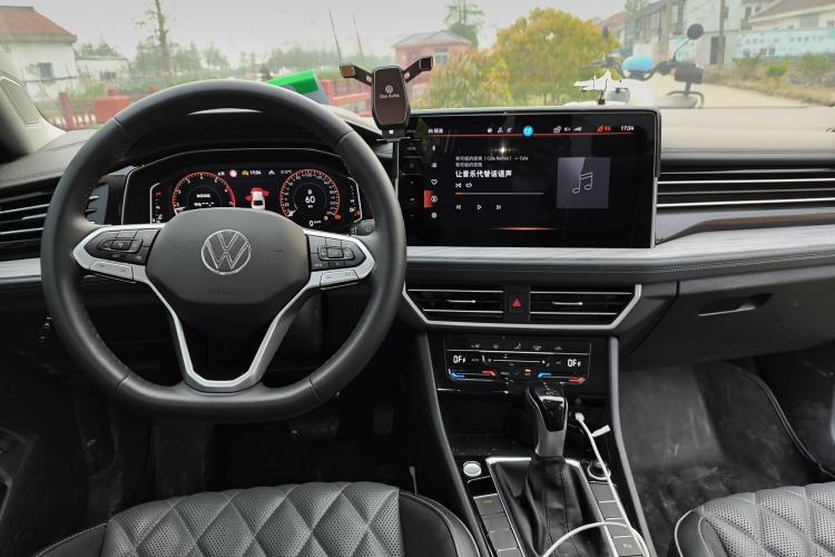 Used Volkswagen Sagitar 2024 300TSI DSG Excellence Edition
