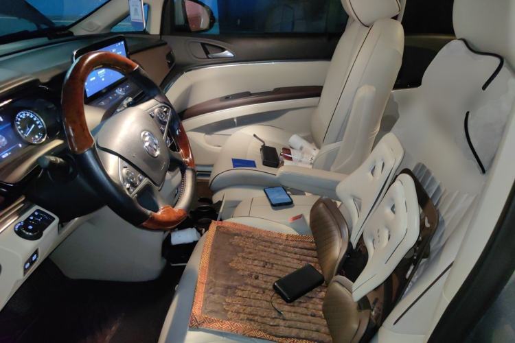 Used Buick GL8 2022 Land Business Class 652T Luxury Model
