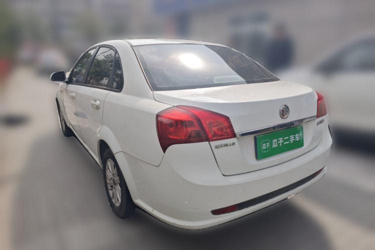 Used Buick Excelle 2015 1.5L Automatic Classic Model
