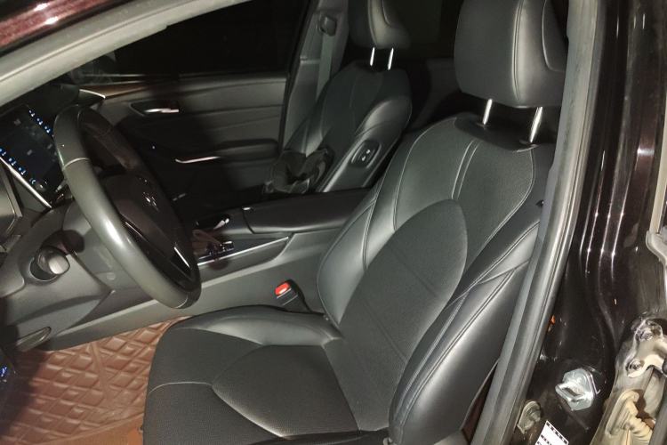 Used Toyota Avalon 2019 2.0L XLE Premium Edition China VI