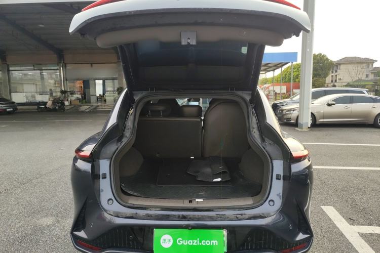 Used IM LS7 2023 90 kWh Elite Rear-Drive Version
