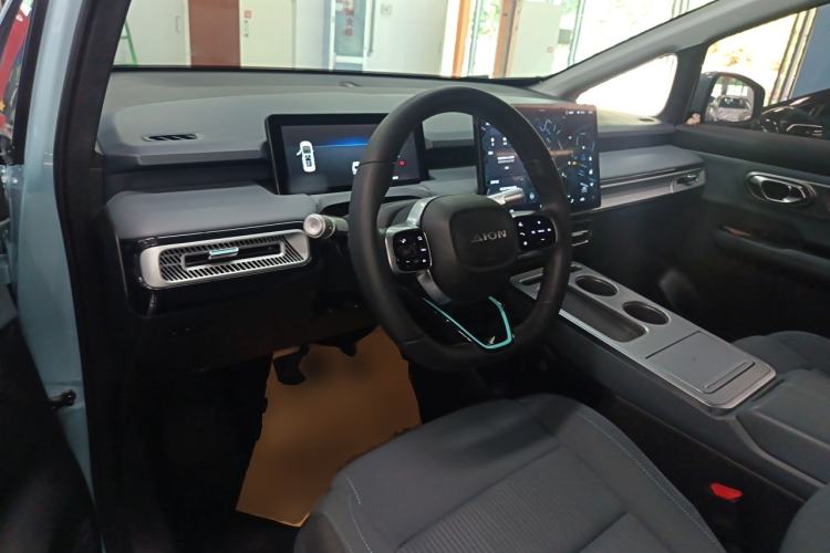 Used AION Y 2023 Younger