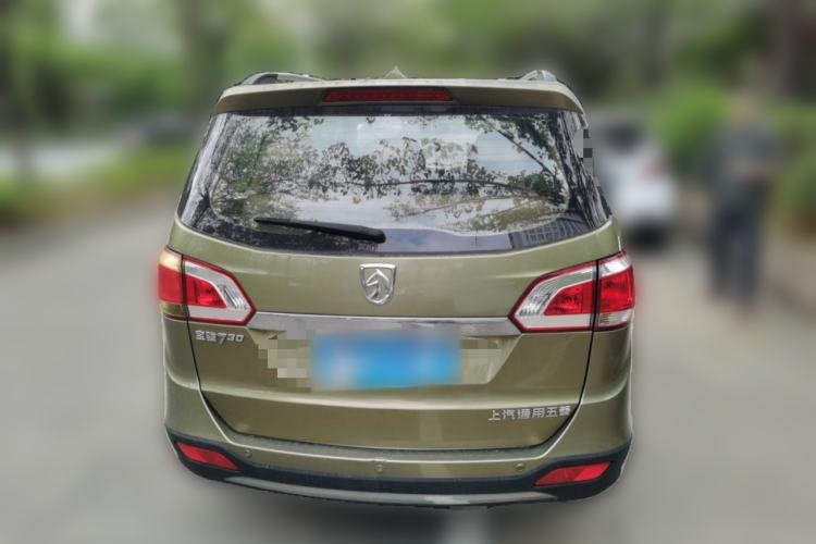 Used Baojun 730 2014 1.5L manual luxury trim 7 seats