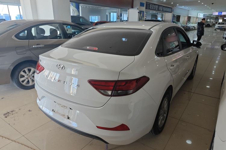 Used Hyundai Celesta 2020 1.6L Automatic GL Enjoyable Edition