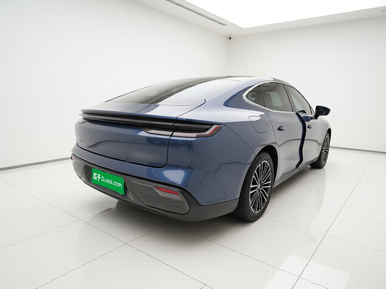Geely Galaxy 8 2025 130km EM-i Deluxe Edition — снимка 6