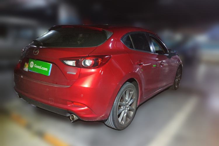 Used Mazda 3 Axela 2017 Hatchback 2.0L Automatic Sport Model China V Emission Standard