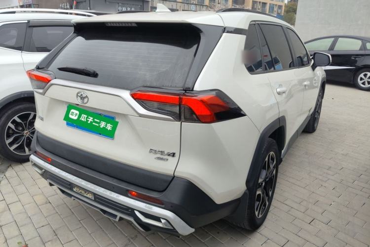 Used Toyota RAV4 2020 2.0L CVT Four-Wheel Drive Prestige Edition Rear Right 45 Deg