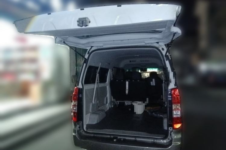 Used Jinbei New Hiace S 2021 1.5L Wealth Central Air-Conditioned Bus China VI Standard Model SWC15M
