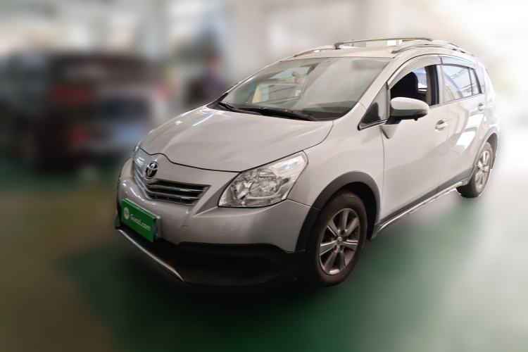 Used Toyota Verso 2015 180E CVT Crossover Edition