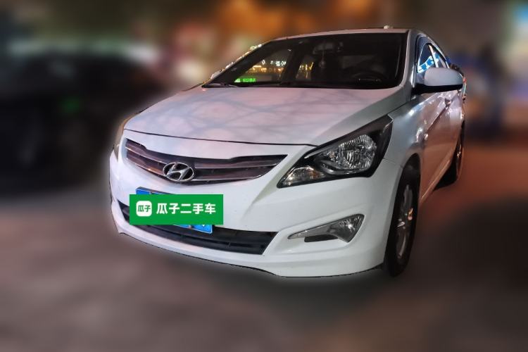 Used Hyundai Verna (older generation) 2014 1.4L Manual Smart GLS Trim