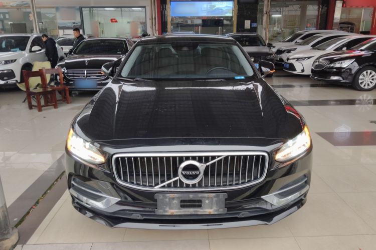 Used Volvo S90 2020 Facelifted T5 Zhiyi Luxury Edition
