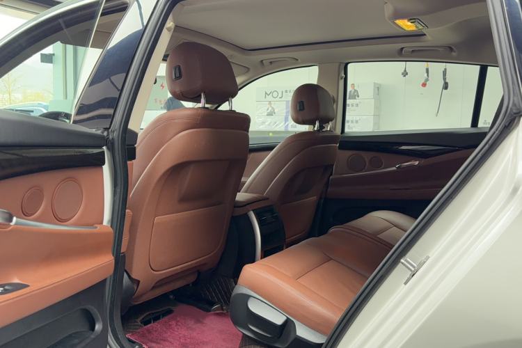 Used BMW 5 Series GT 2015 528i Leading Model