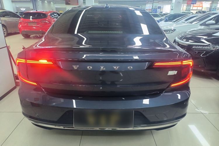 Used Volvo S90 New Energy 2023 T8 Plug-in Hybrid All-Wheel Drive Long-Range Zhiyi Luxury Edition
