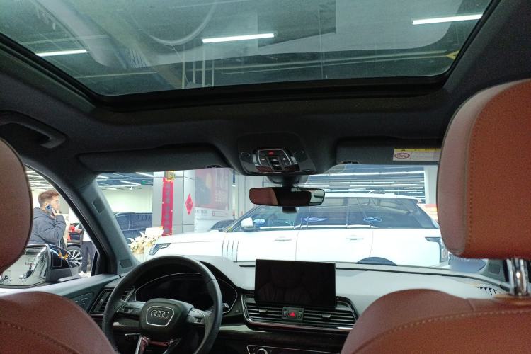 Used Audi Q5L Sportback 2021 40 TFSI Enjoy Life Edition Headliner