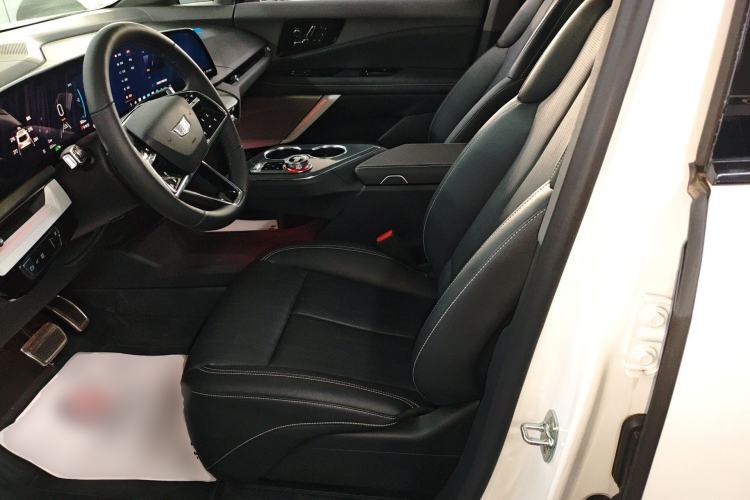 Used Cadillac OPTIQ 2024 Standard Range Version