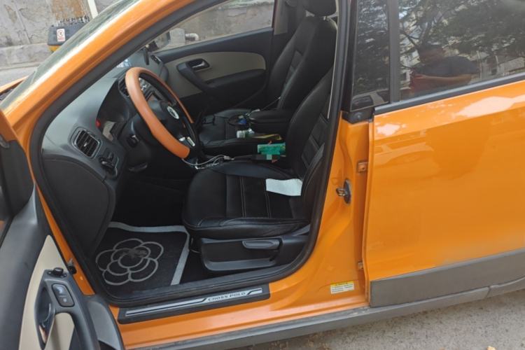 Used Volkswagen Polo 2012 1.6L Cross Polo Automatic Transmission