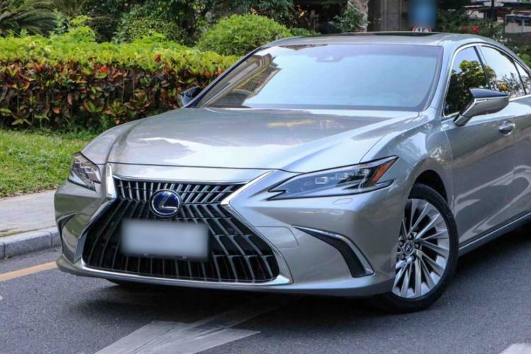 Used Lexus ES 2021 300h Executive Edition